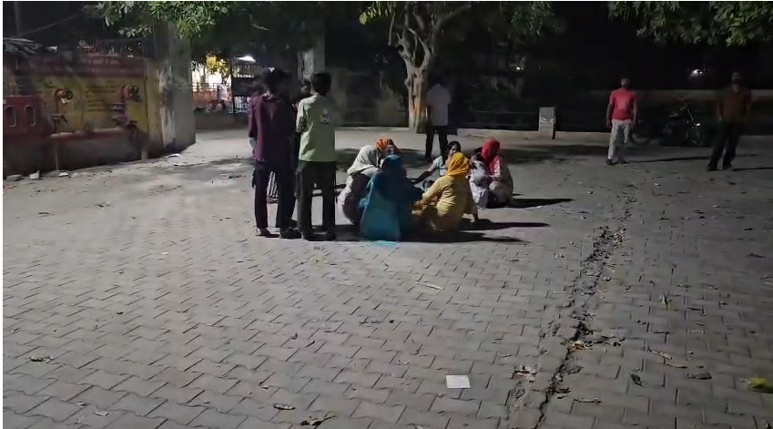 bstvlive's tweet image. बुलंदशहर 

➡संदिग्ध हालत में किशोर की मौत
​➡युवक ने फांसी लगाकर आत्महत्या की
➡पिता से मामूली कहासुनी के बाद आत्महत्या
➡खुर्जा नगर कोतवाली का मामला

#Bulandshahr #Suicide #UttarPradesh @bulandshahrpol