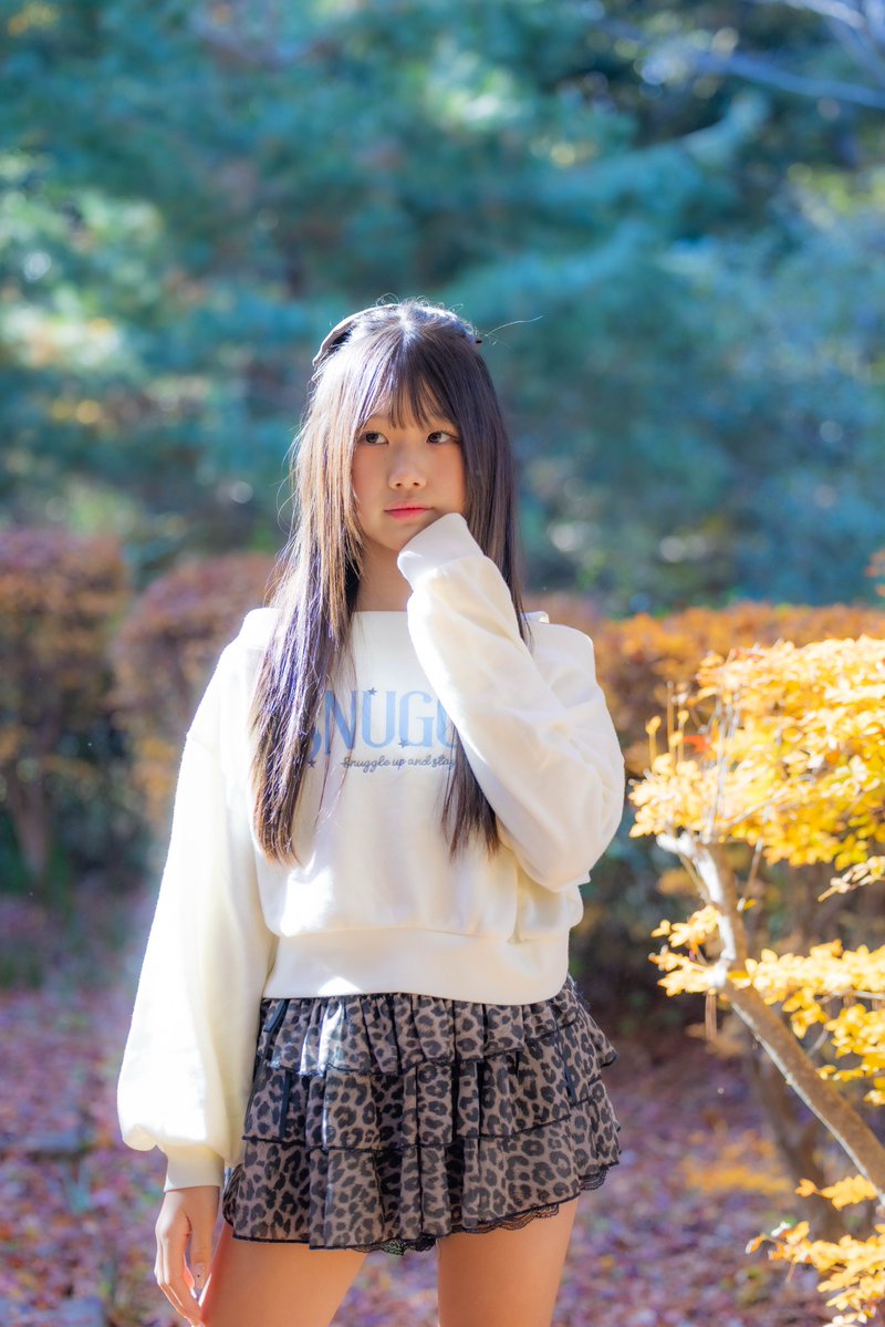 紅葉とみあきちゃん私服ver.🥰18

Model:美明希ちゃん

1枚目は、かっこよく現像
2,3枚目は、幻想的に😄

#美明希
#ピュアフル撮影会

<a href="/purefulphoto/">~ PUREFUL ~ 元気でフレッシュな作品イメージのポートレート撮影会(関西・東海・中四国)</a>
<a href="/miaki__99/">美明希🍒🐩</a>