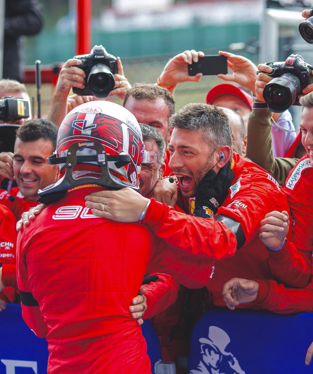 marianne tweet media