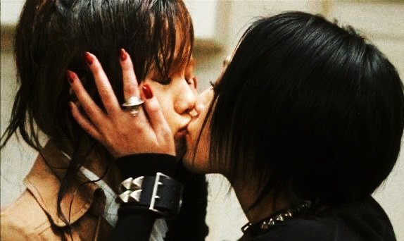 earth mother tweet media