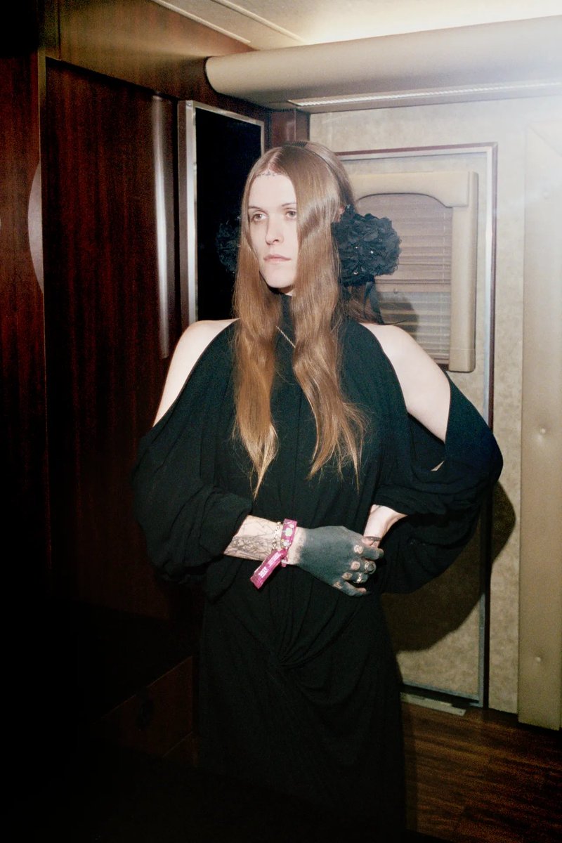 club cain tweet media