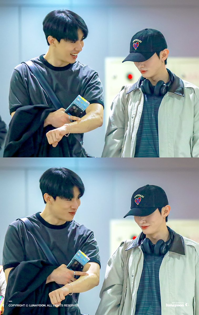 [👦🏻👦🏻]

함께한 모든 순간이 행복했어🩷

#윤지성 #YoonJisung
#정리우 #Jeongriu
#천둥구름비바람 #ThundercloudRainstorm