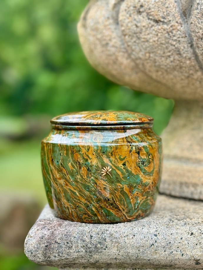 ぬんた tweet media