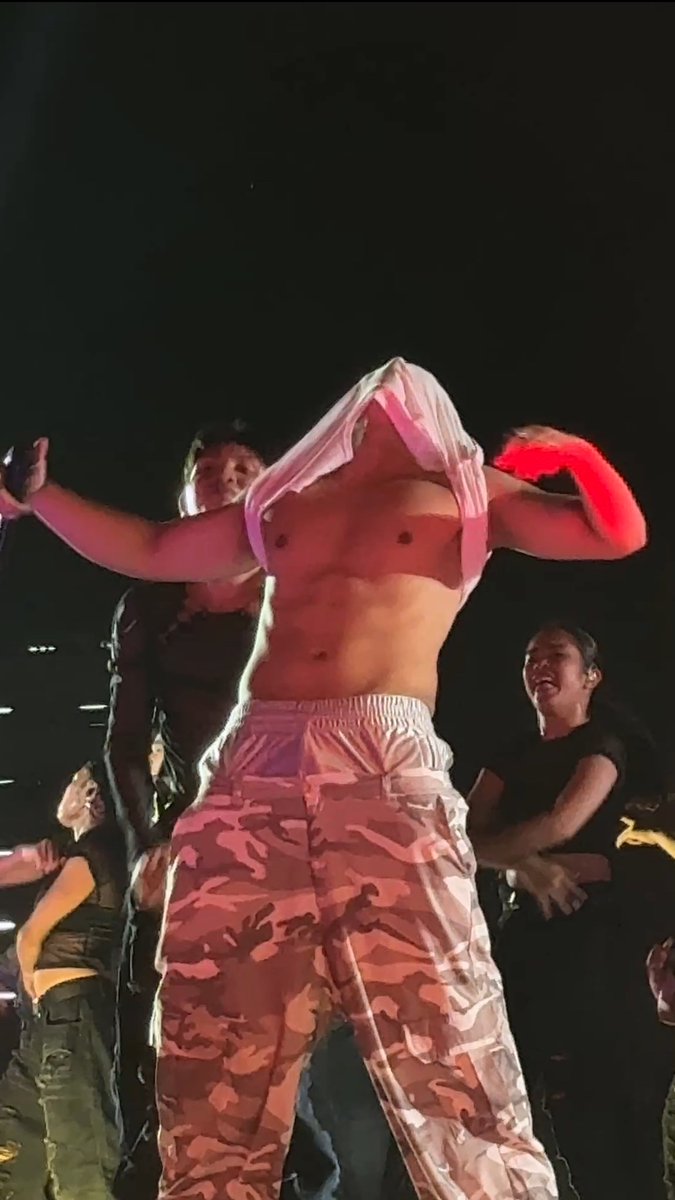 dora (real) // bluyan tweet media