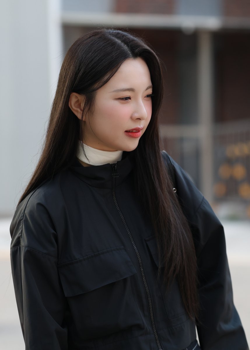 17171771 tweet media