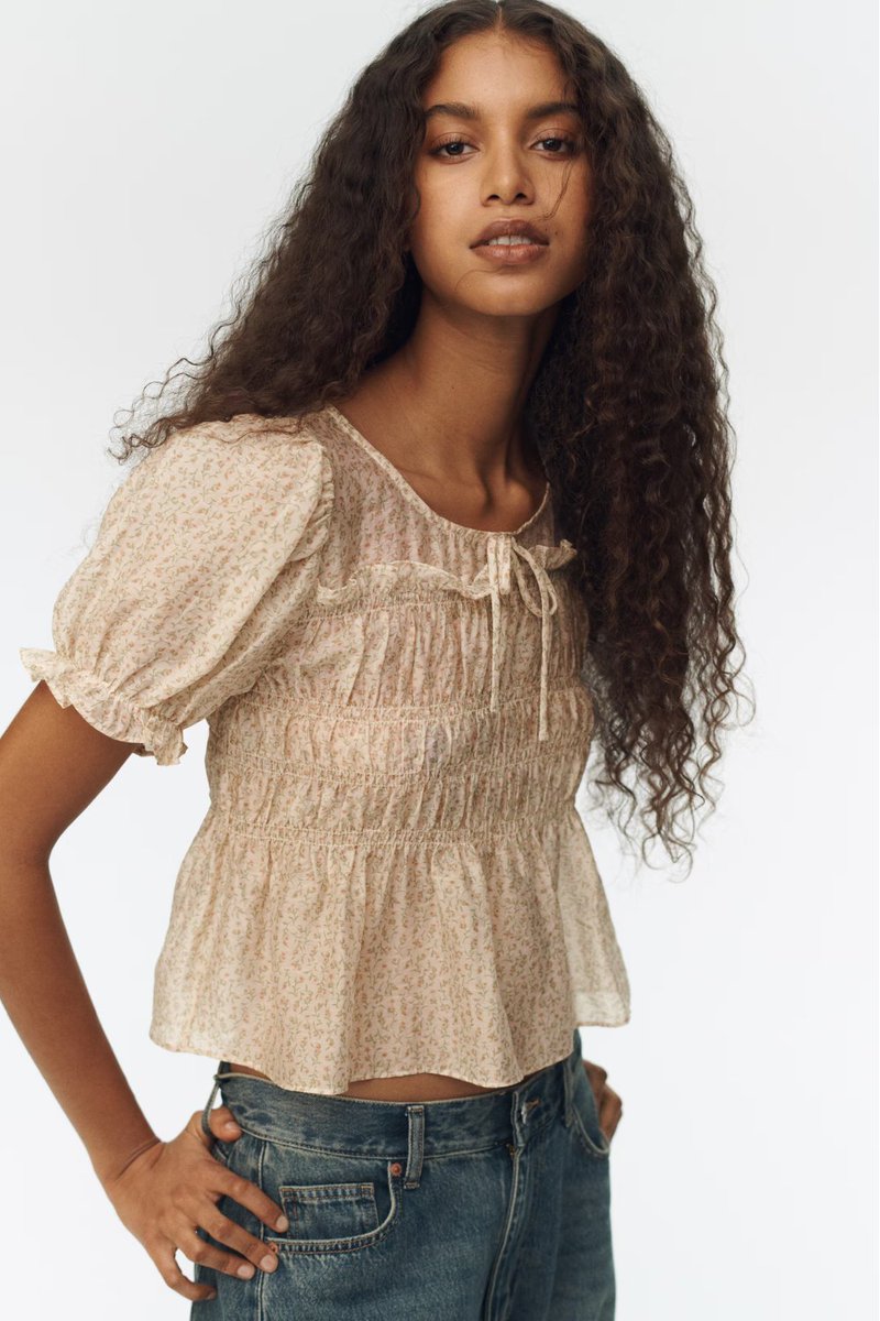 H&M Japan tweet media