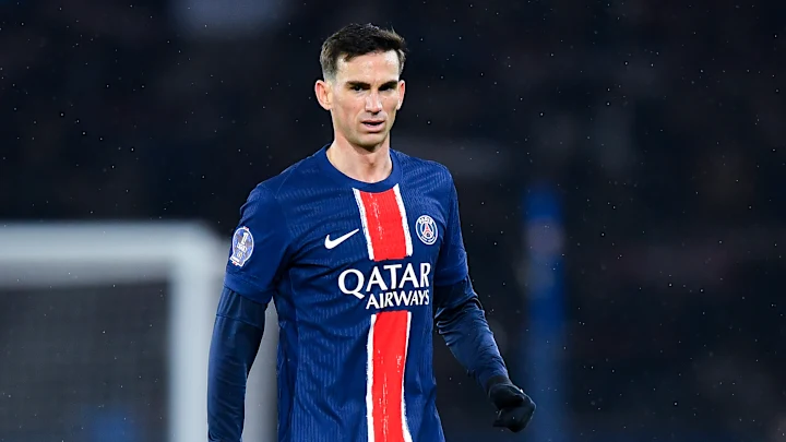 AndiOnrubia's tweet photo. Fabián está de vuelta con el PSG.

El español entrará mañana en la convocatoria para medirse al Olympique Lyonnais. Ya está recuperado de la lesión en la rodilla que sufrió en enero y regresa en el momento más decisivo de la temporada.

🗞️https://t.co/cDQ7D7tGKD https://t.co/HgNUmRwlLV