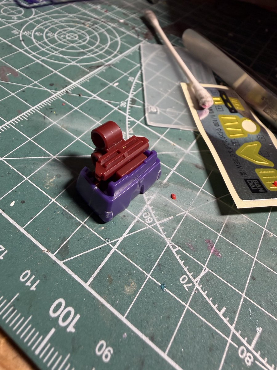 dangaiou's tweet photo. 久しぶりのガンプラ制作！
今日からMGウィングガンダムゼロE Wの紫を作っていきます！
中身はこんな感じでザ紫！
ライトグレーで墨入れしてみたけどこれじゃない感が半端ない😅
#ガンプラ
#MGウィングガンダムゼロEW
#ガンプラ大好き
#悪質な転売と問屋に屈しない https://t.co/izrXKJSnLp