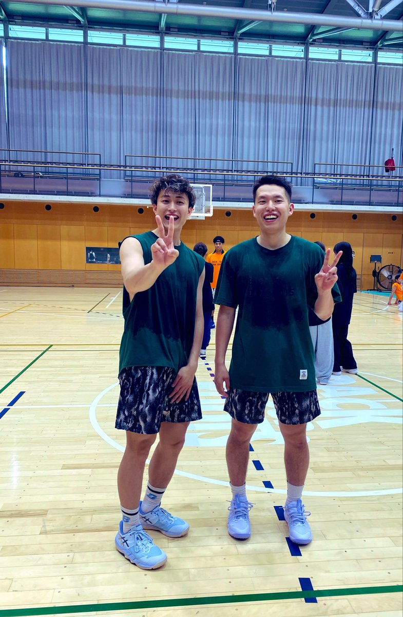 hinakana tweet media