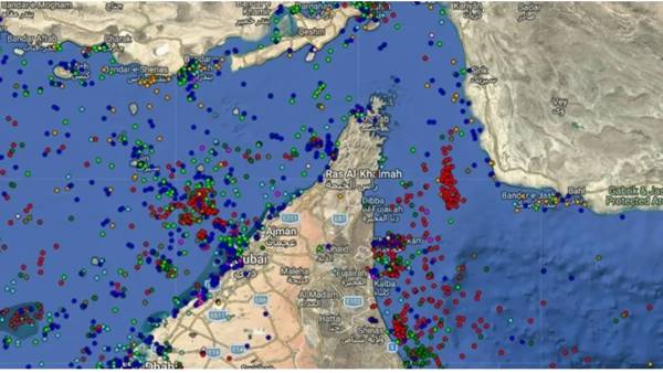 di_mimar's tweet photo. Ieri l'annuncio della riapertura dello Stretto di Hormuz e le Borse si sono impennate.
Stamattina (a Borse chiuse come quando fu attaccato l'Iran il 28 febbraio) arriva la notizia che lo Stretto è stato chiuso nuovamente a causa del blocco Usa.
Capite o vi devo fare il disegnino? https://t.co/lr6rWfcpaE
