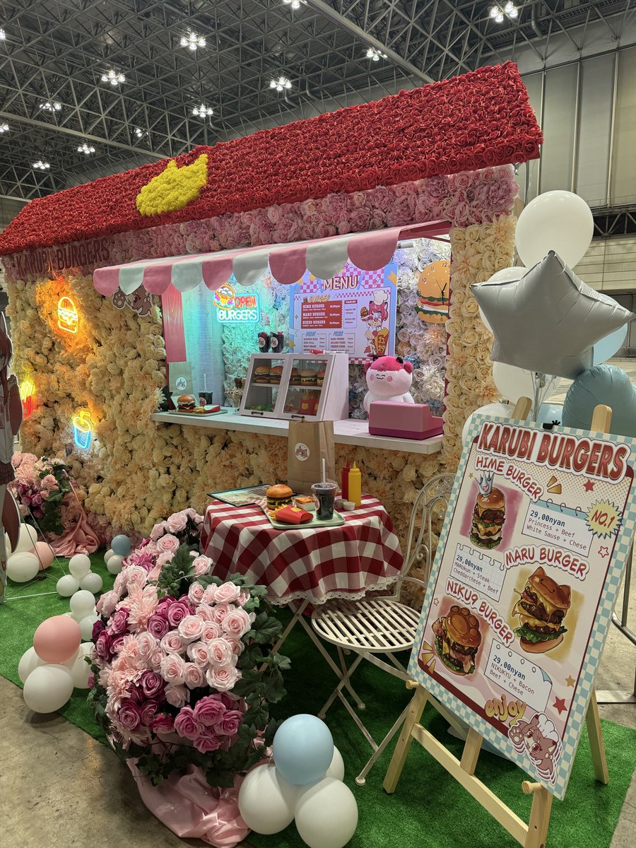 ClothesBeauty2's tweet photo. CRフェス1日目楽しすぎた🥰
うりゅたんの型抜き楽しかった👍
天才と言われました✋
待ってる間にコーンさんも手振ってくれて普通にファンなる🌽  
カルビのフラスタがいちばん感動した🤩 https://t.co/OL7VddKtSy