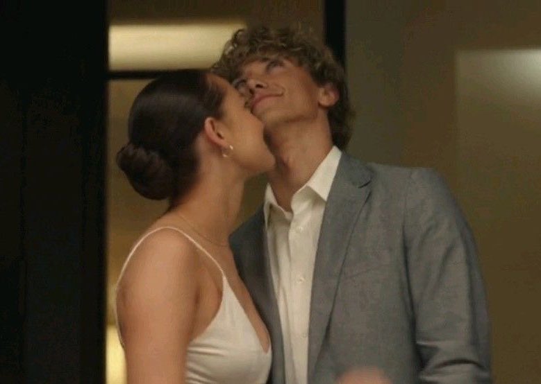 brie ✰ tweet media