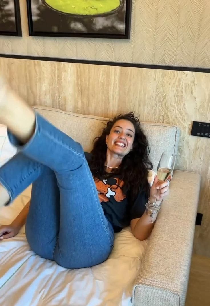 guzelunlulerim's tweet photo. Pelin Akil 🔥 https://t.co/LjyMFAhZsT