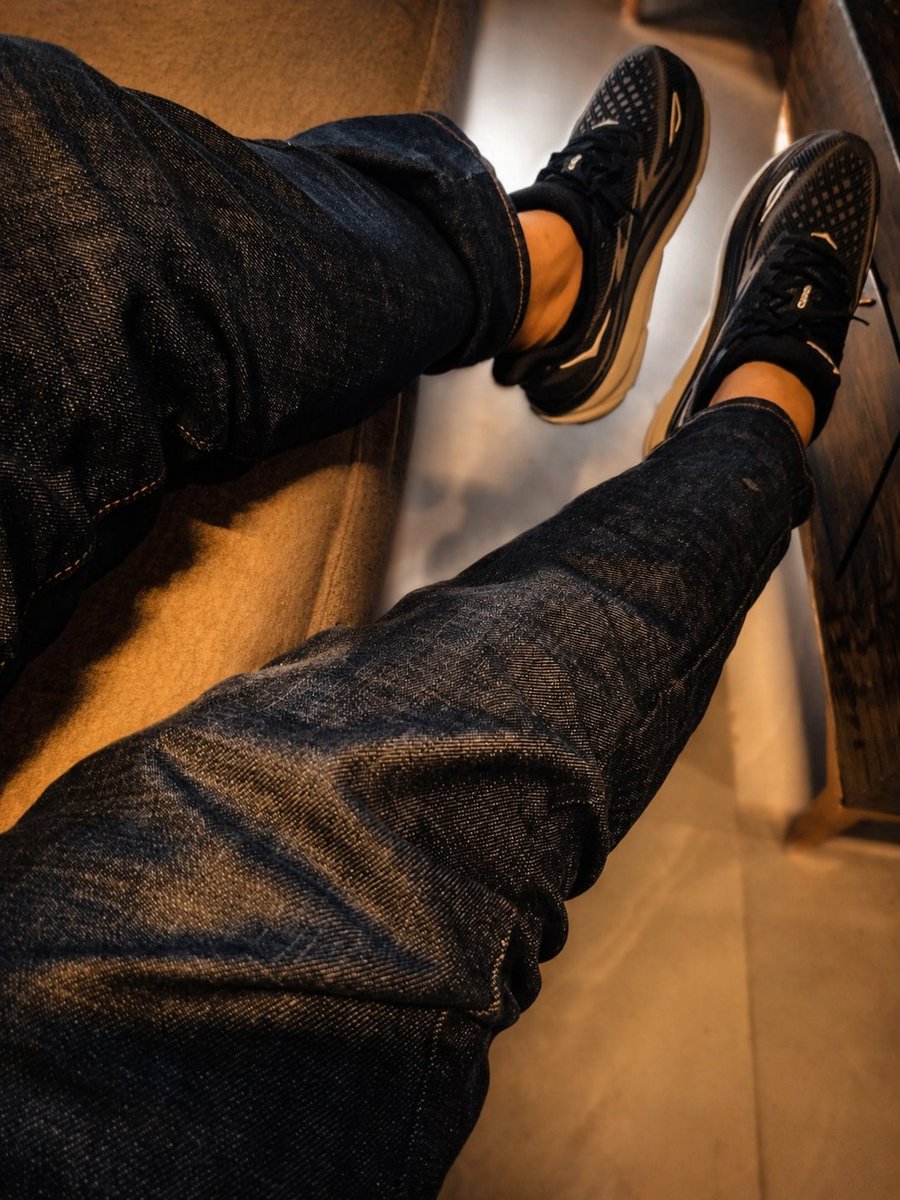 StromRyder005's tweet photo. Your Master is waiting 

#FootFetish #Findom #MaleFindom #FinancialDomination #FootDomination #Soles #Findom #Cashmaster #SockWorship #SweatyFeet #PayPig #AlphaFeet #musclegod #alphagod #drain #youoweme #iownyou #send #tribute #CASHKing #TrueAlpha https://t.co/G2435wfsFT