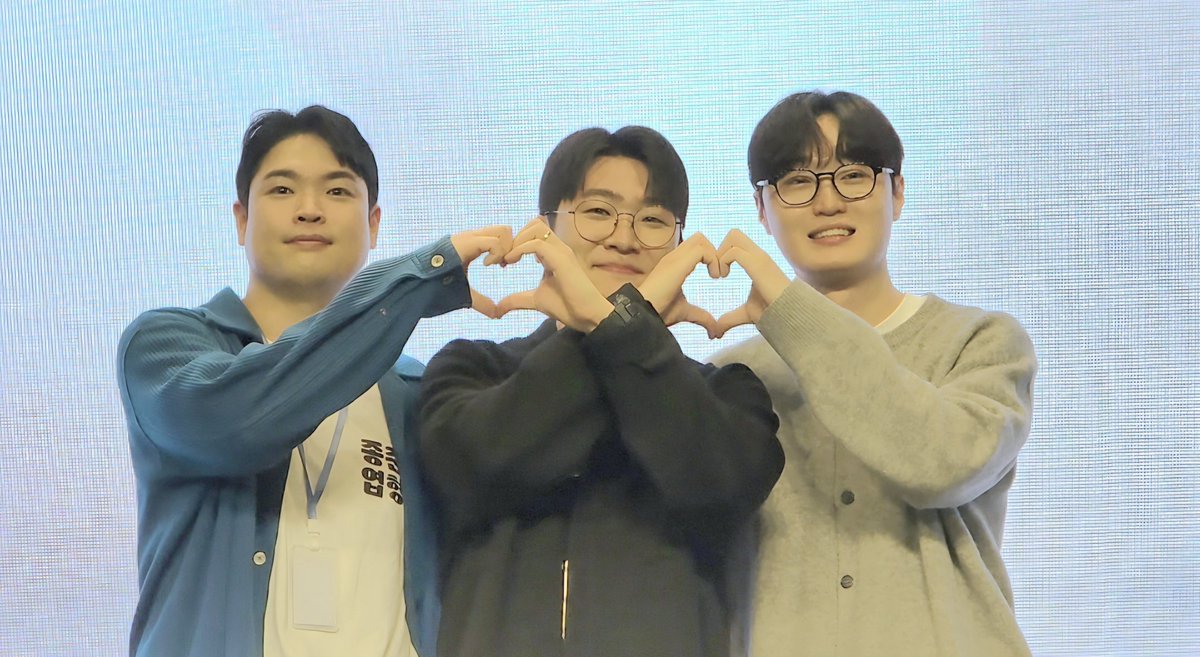 클로이 tweet media