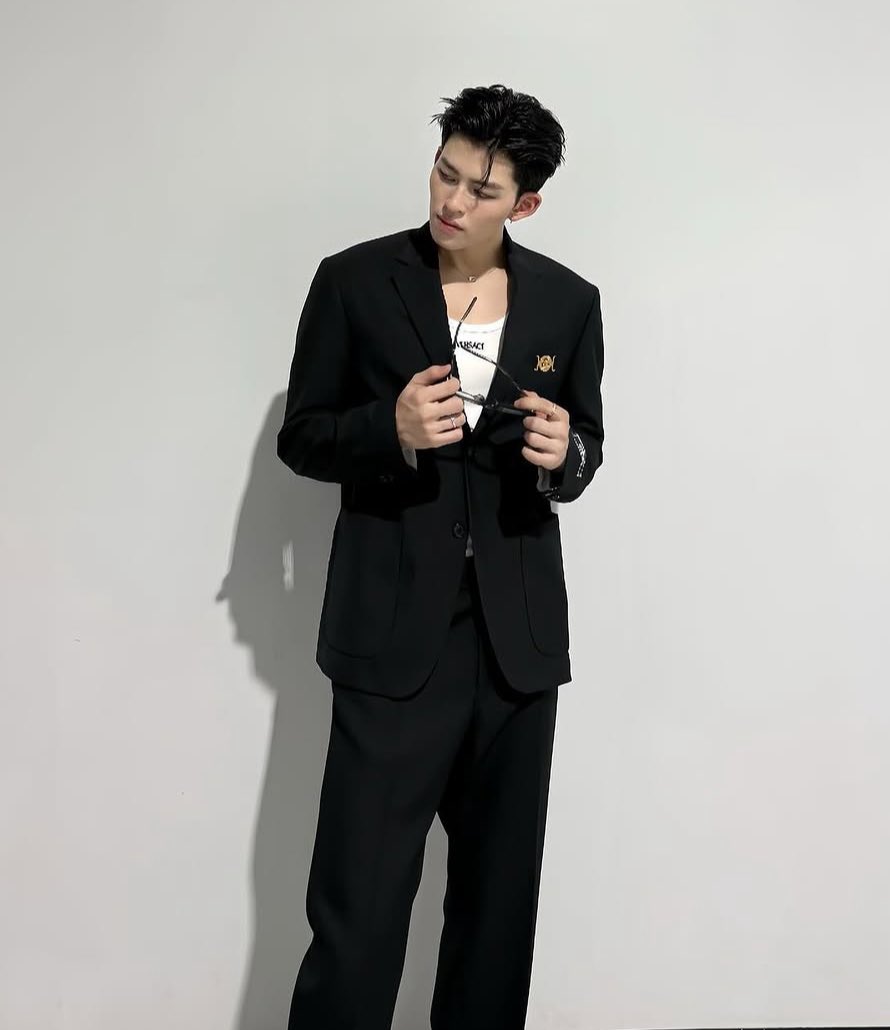 chathai !♡ tweet media