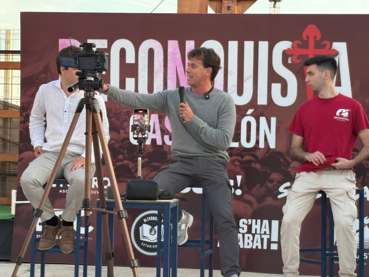 VOX Gerona tweet media