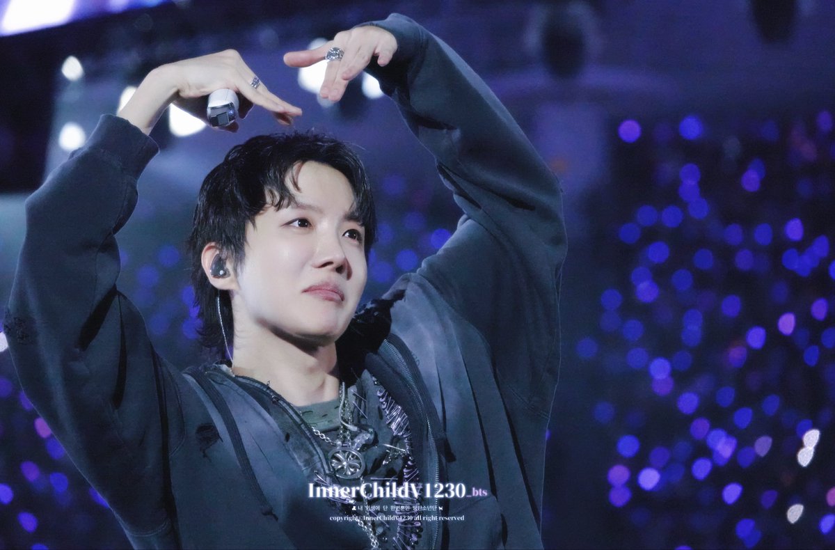 InnerChildV1230_bts tweet media