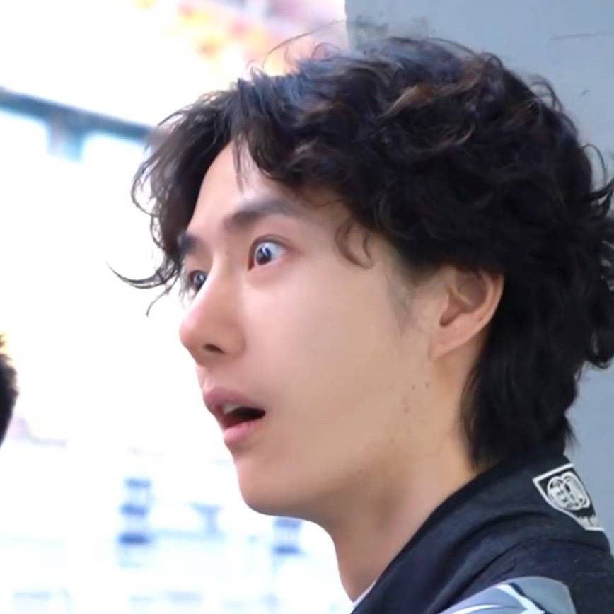 かわちい…かわちい…かわちい…😭

ヴッ！！胸が！！💘🫀
_( :⁍ 」 )_
©yibo official