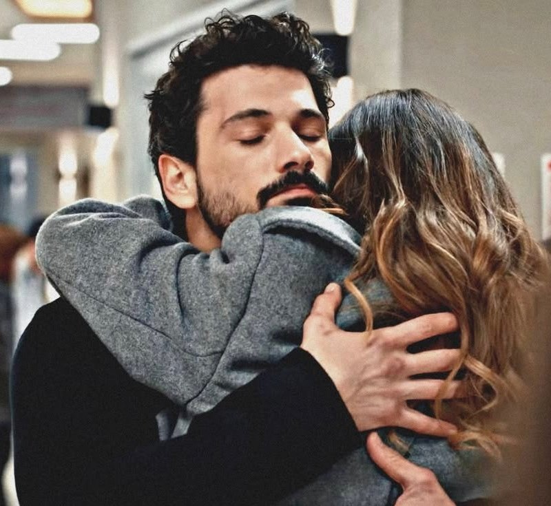 If you want to cry, I'll be your shoulder. 🥺
