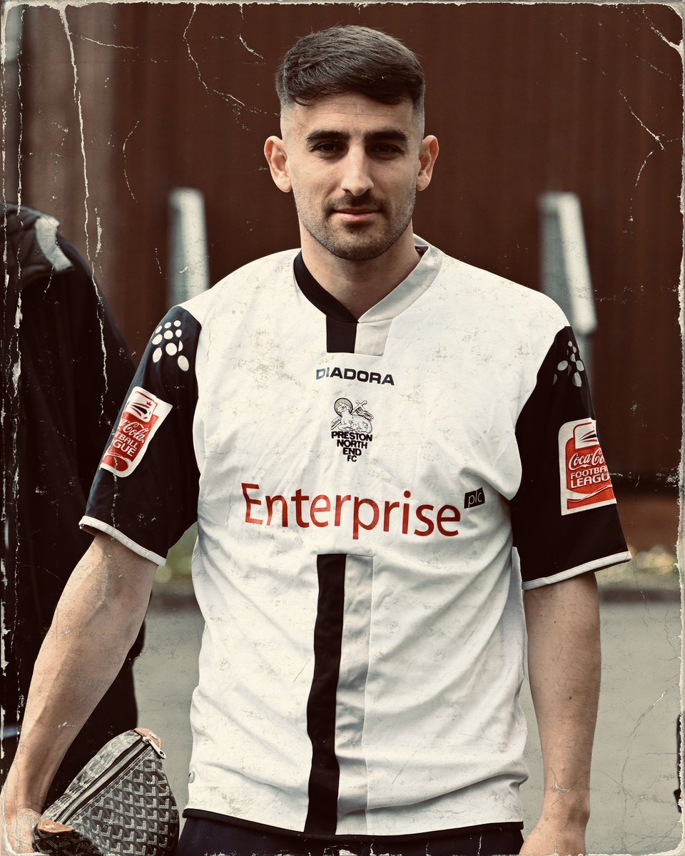 pnefc's tweet photo. Arriving in the noughties attire. 😮‍💨

#pnefc https://t.co/3wAvPWyflc