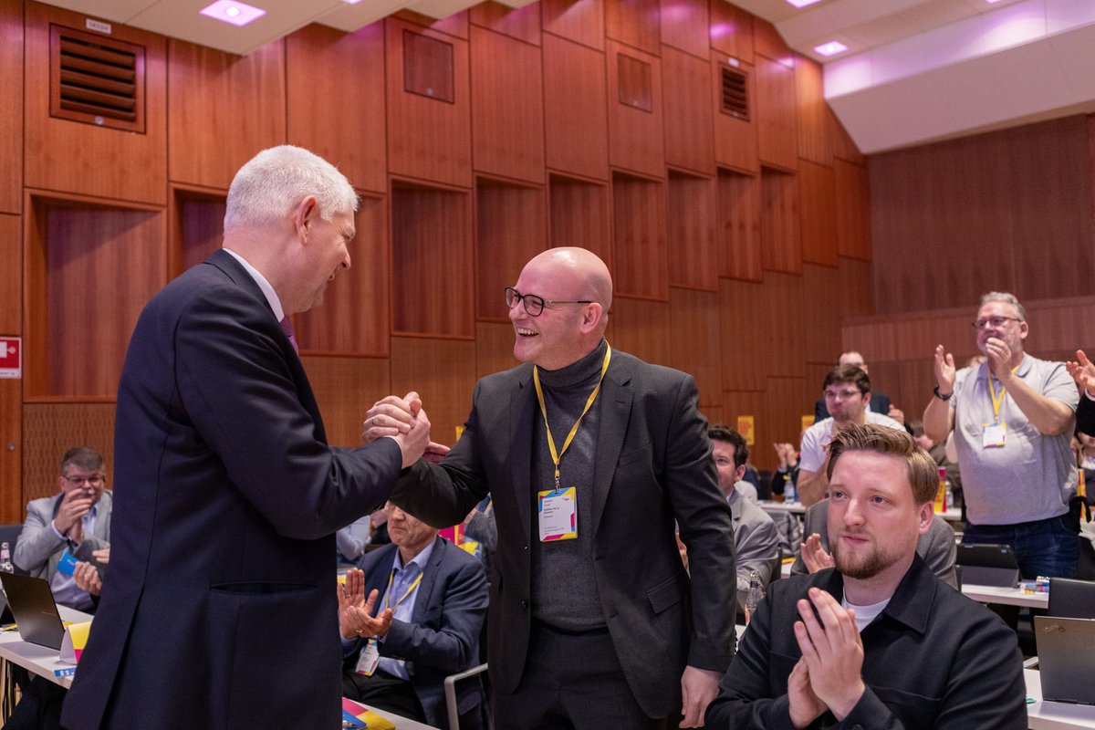 fdp_nrw's tweet photo. Ebenfalls neu in den Landesvorstand gewählt: Unser Schatzmeister @SchlifterJM. Gratulation! https://t.co/LakZU9V0es