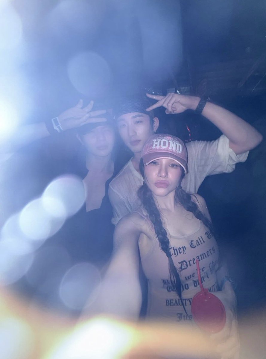 eighteenjanu tweet media