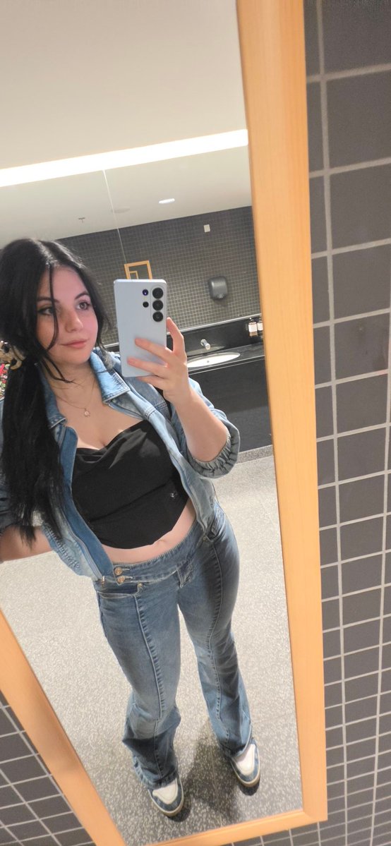 AikoBliss tweet media