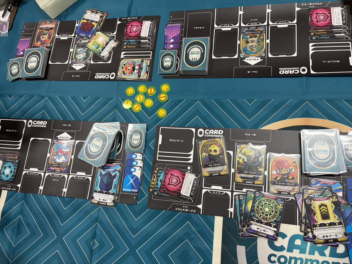 tomdesignlab's tweet photo. 個人的イチオシはカードコマンド！

•アートワークの雰囲気
•ゲームシステムが分かりやすいデザイン
•カードを並べて作った技名を叫ぶ楽しさ

好きが詰まってた…！
ストライクサンダービーム！！！

#ボードゲームトライ3 https://t.co/VaJWsEHJDw