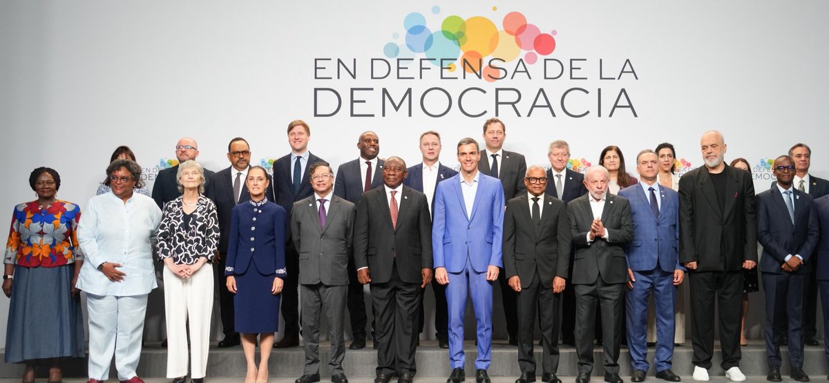 En medio de la barbarie, importante frente en defensa de la democracia 🌎✊🏽
