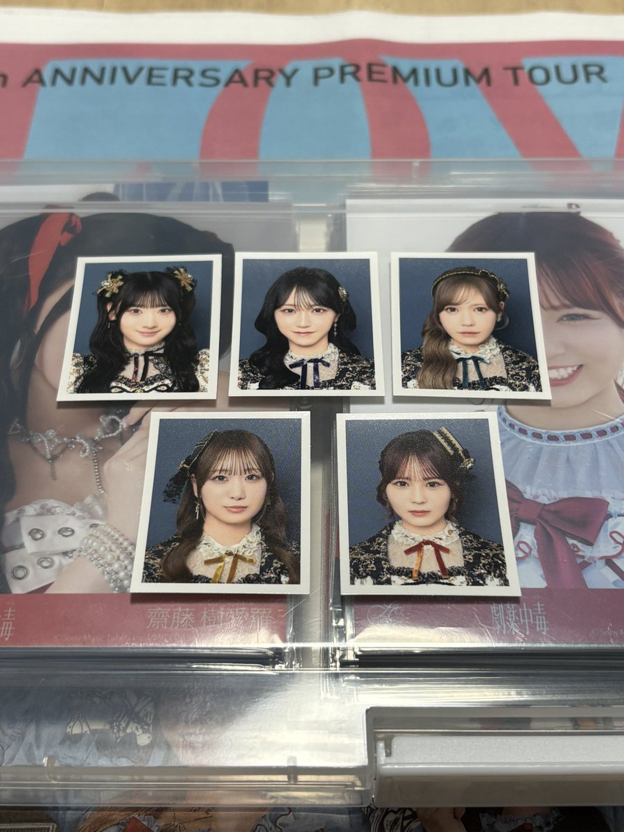 あやな tweet media