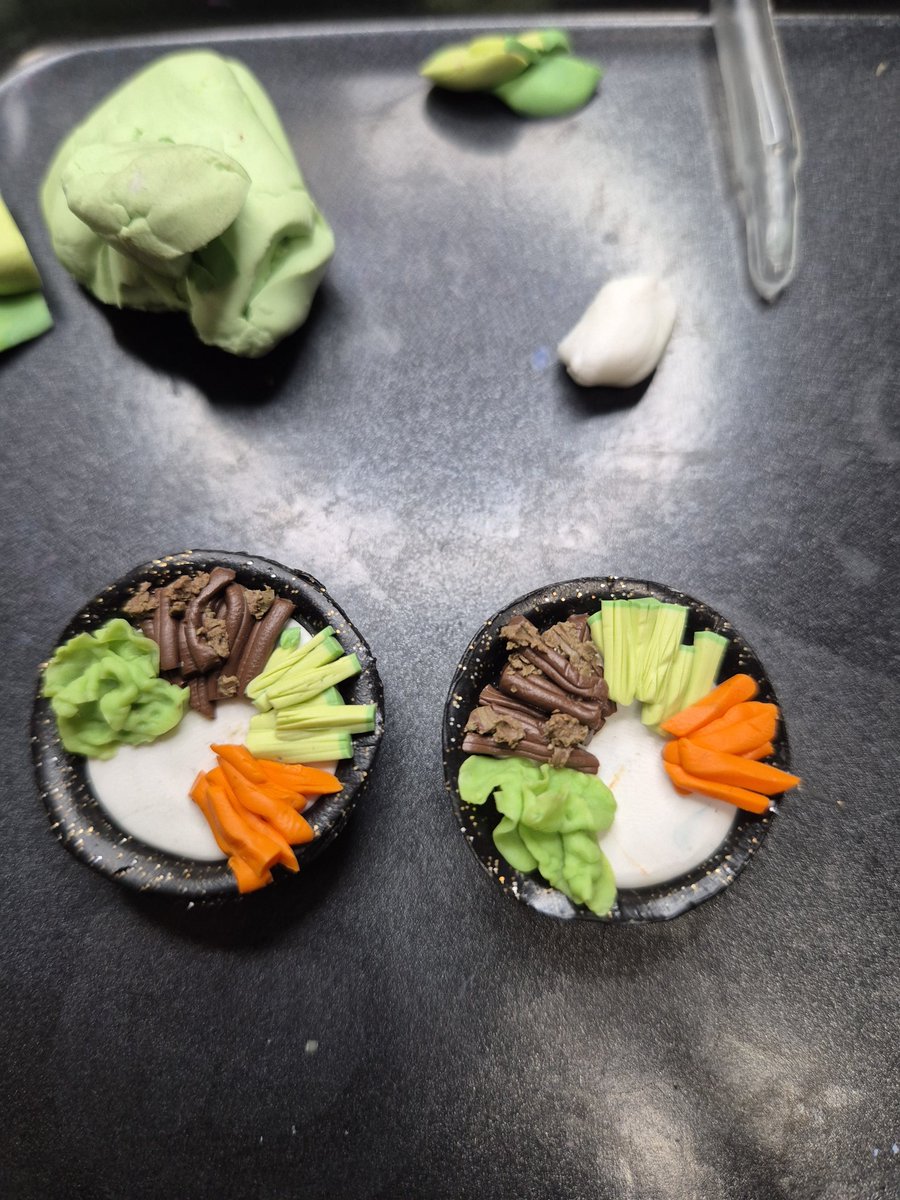 minam250's tweet image. 비빔밥 미니어처 마그넷 만드는중...

#miniature #비빔밥 #전주 #비빔밥미니어처