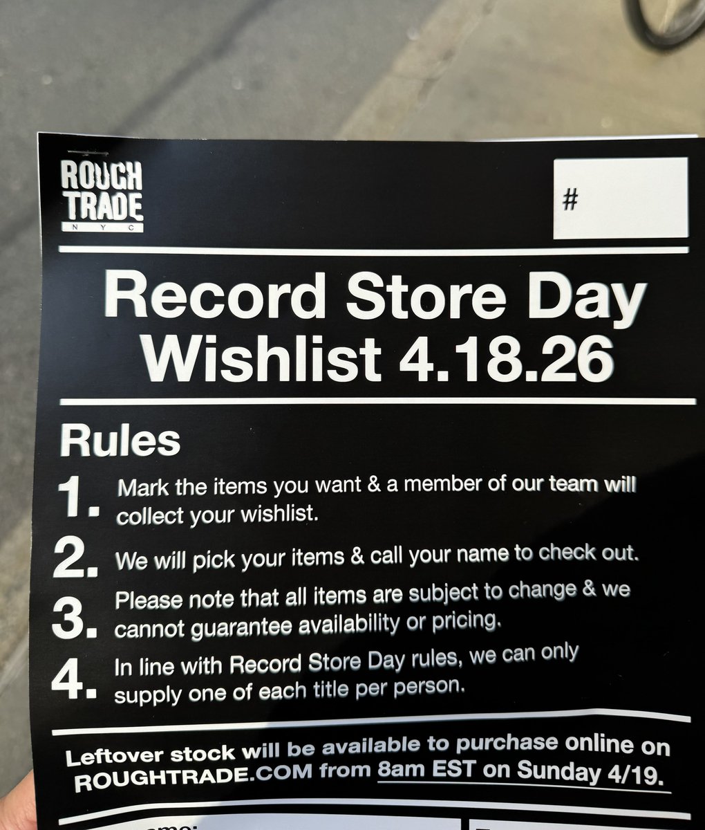 ✨Dee✨ tweet media