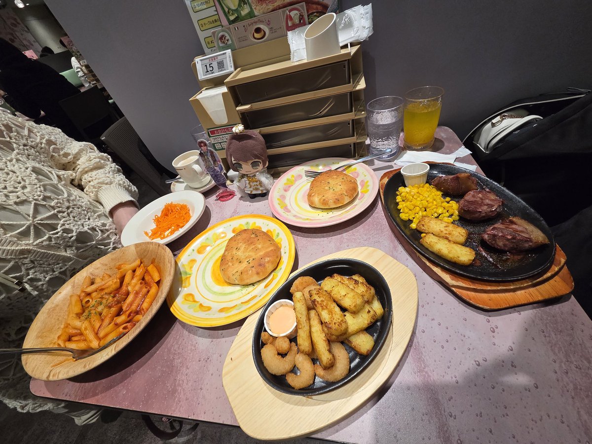 瑠花@23、24くるむバーイベ tweet media