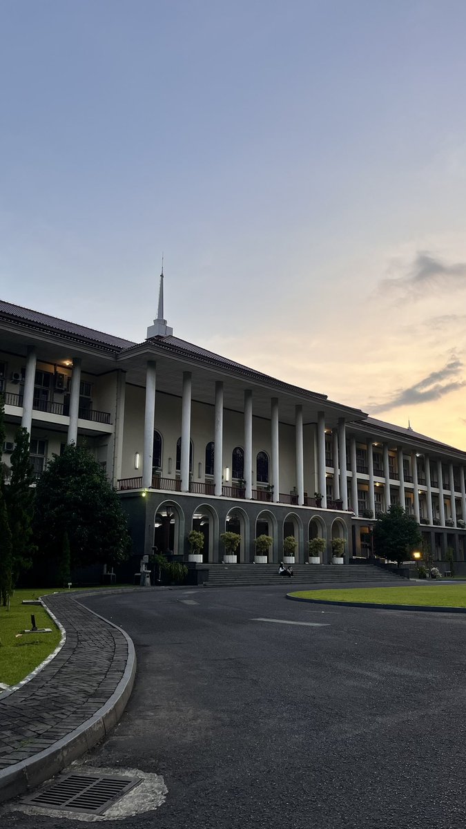 zizizizezizu tweet media