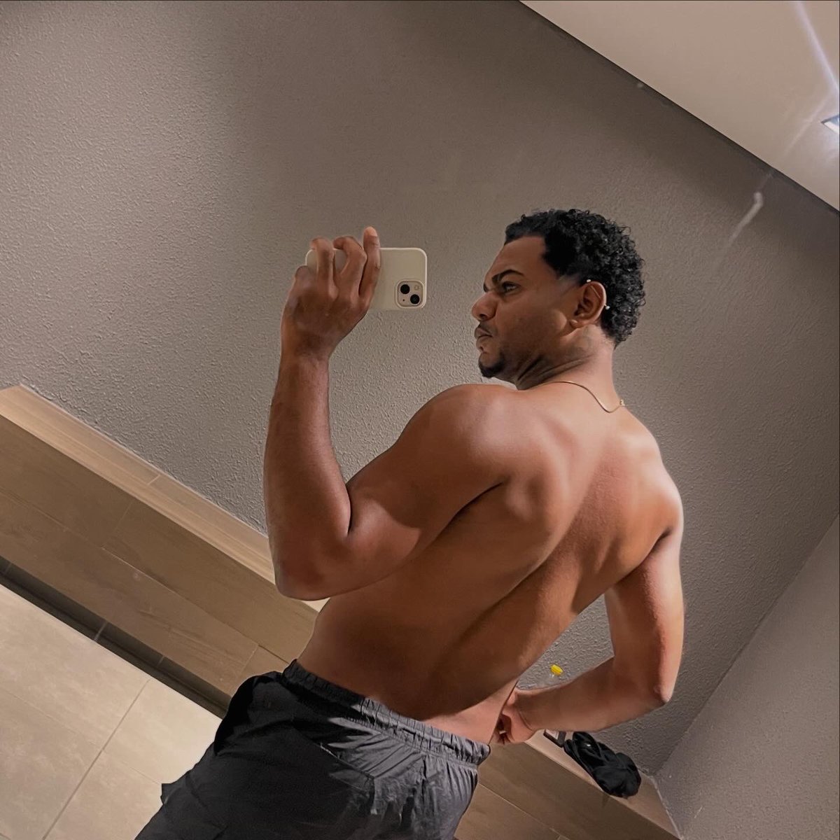 DuuBlack3's tweet image. Provou do negão, viciou.. 🎶🦍🖤

#preto #negão #black