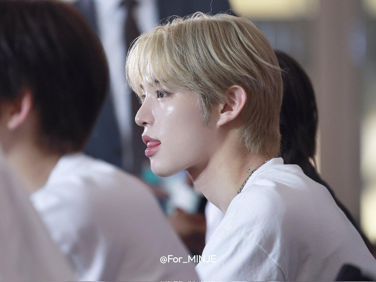 삐삐. 。°˖ tweet media