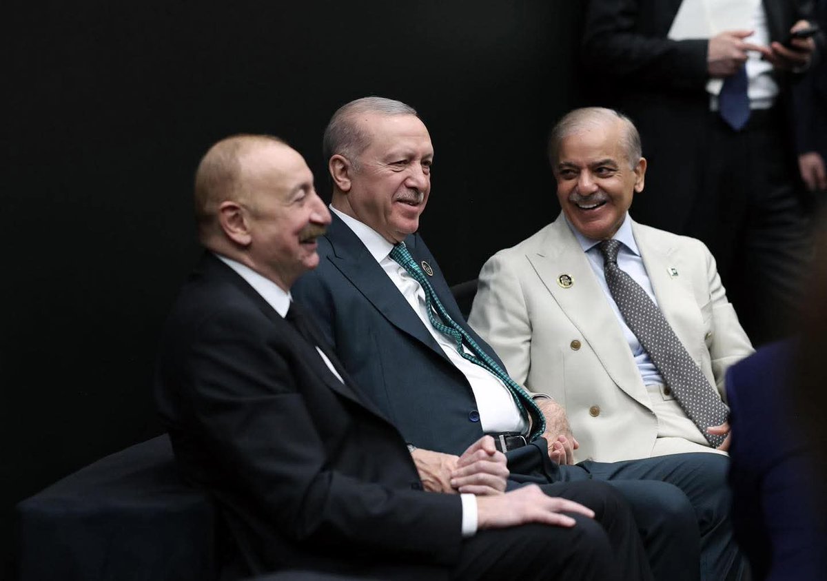 MrLuqman13928's tweet photo. Muslim Brotherhood! 🇵🇰🇹🇷🇦🇿 https://t.co/hNb7ZesMFn