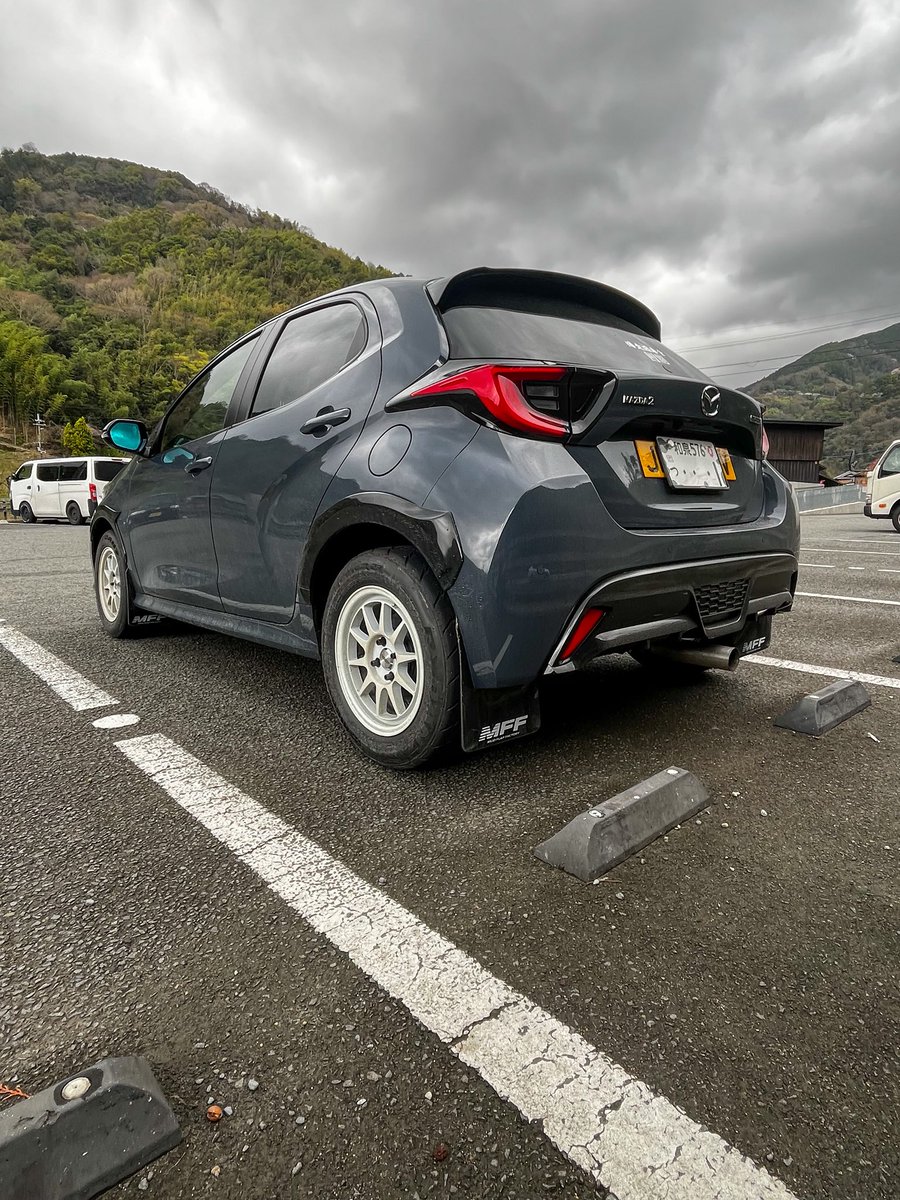 3Alto6's tweet image. 【固定用】
トヨタヤリスをマツダヤリス（mazda2hybrid）にする為に散財中
時間かかるけど完成までお待ちください🙏
 #YARIS  #MAZDA2HYBRID  #TOYOTA #MAZDA