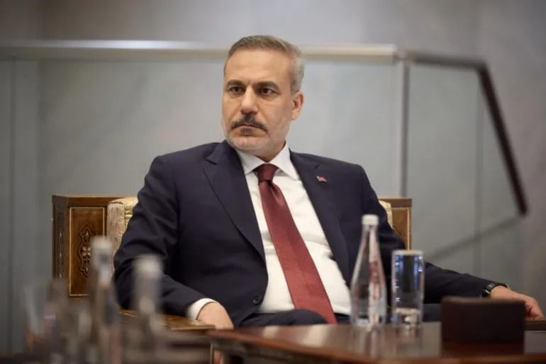 MarioNawfal's tweet photo. 🇮🇱🇱🇧🇹🇷 Turkey's FM Hakan Fidan: “Israel is not after its own security. Israel is after more land. 

Security is being used by the Netanyahu government as an excuse to occupy more land.”

Hard to argue with that when Israel's own Defence Minister is openly saying Israel will keep every position it "cleared and captured" in southern Lebanon, ceasefire or not.

Katz: Hezbollah will be disarmed "one way or another."

A ceasefire that one side treats as a pause while holding conquered ground is a ceasefire in name only.

Source: Al Jazeera
