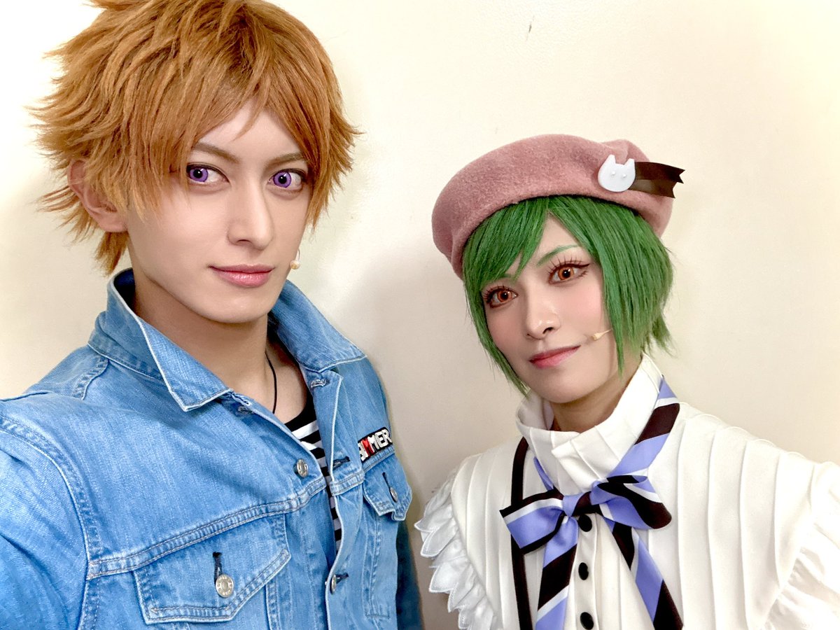 kutisyu's tweet image. MANKAI STAGE『A3!』ACT3! 
～SPRING ＆ SUMMER 2026～

東京公演8日目ご来場誠に、
ありがとうございました🌻

今日は、幸役のれんと📸
201としても、これからたくさん、
夏組のみんなと歩んでいこう！！🌻

明日東京千秋楽！
劇場で待ってます！監督！✨

#エーステ