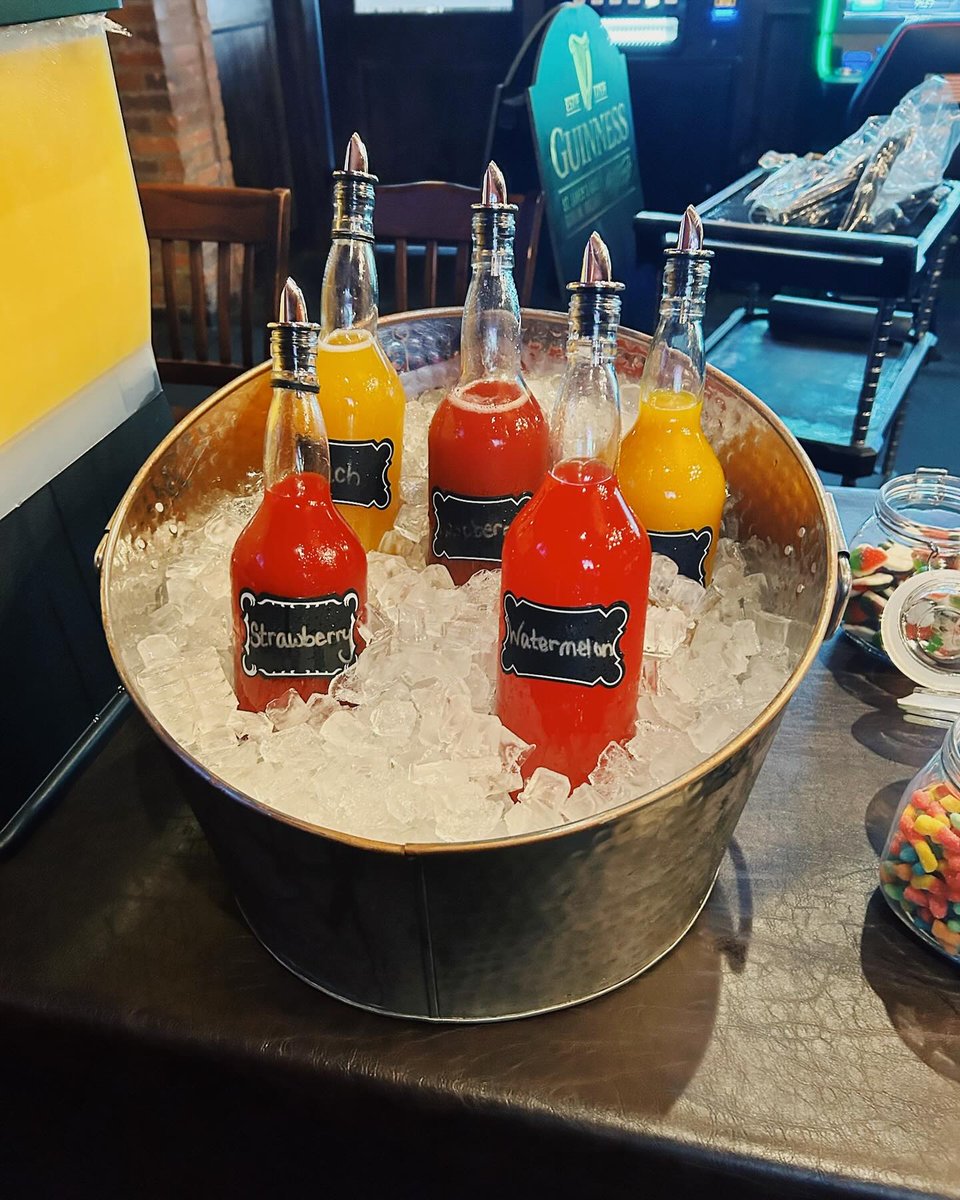BlarneySF's tweet photo. $5 Build-Your-Own Mimosa + Bloody Mary Bar
Saturday &amp; Sunday | 10AM–2PM

But let's talk mimosas… 👀
What's in your perfect build?

🍊 Juice?
🍓 Fruit?
🍬 Candy on top?

Sweet? Tart? A little chaotic? We're here for all of it.
Build it your way at Blarney 🍀 https://t.co/DrsffP0fV5