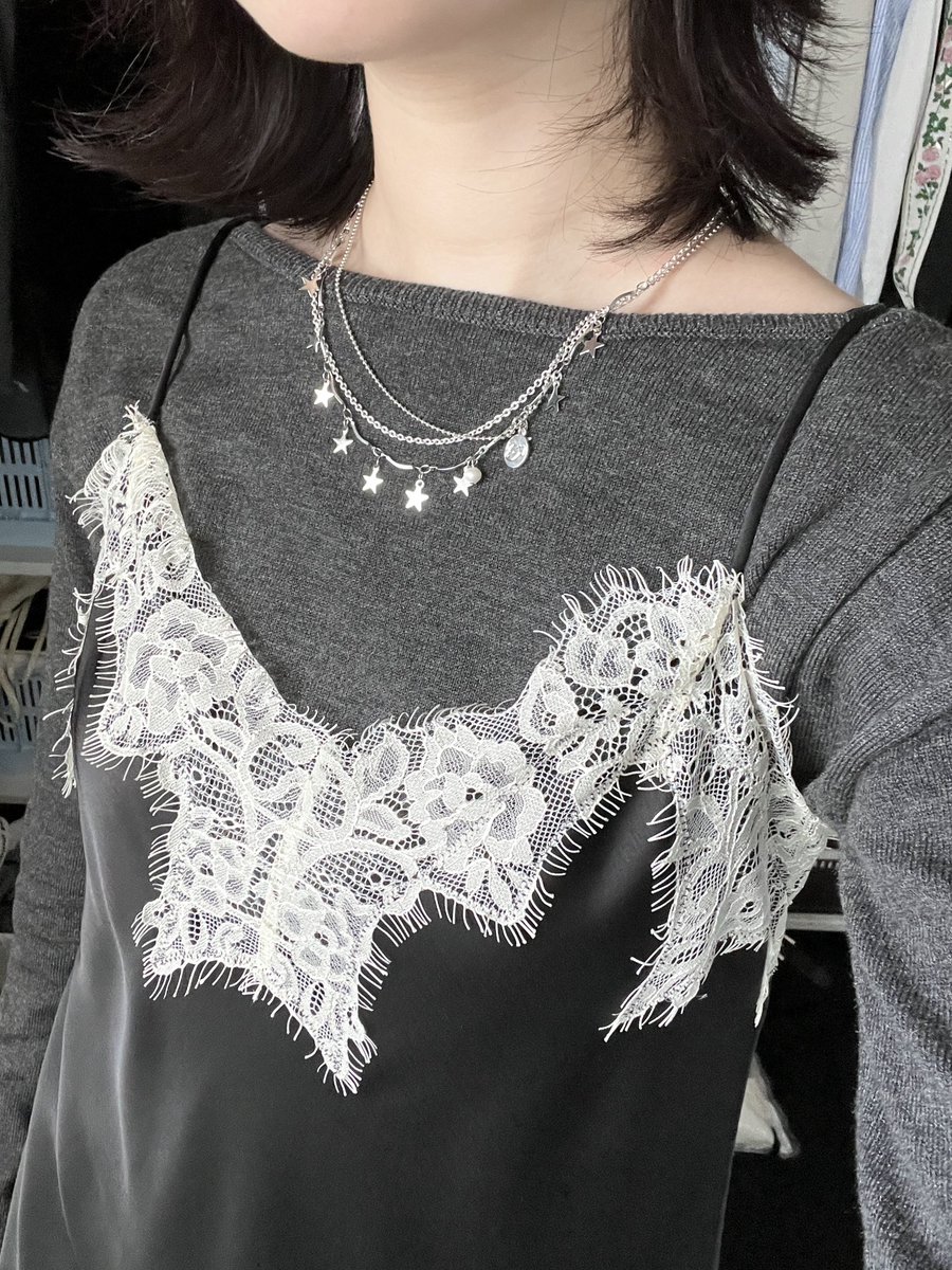 o_kii_inu's tweet photo. 星を沢山身に付けられるネックレス★彡
襟の下に忍ばせるように着けても可愛いです https://t.co/axGTSbbkj3