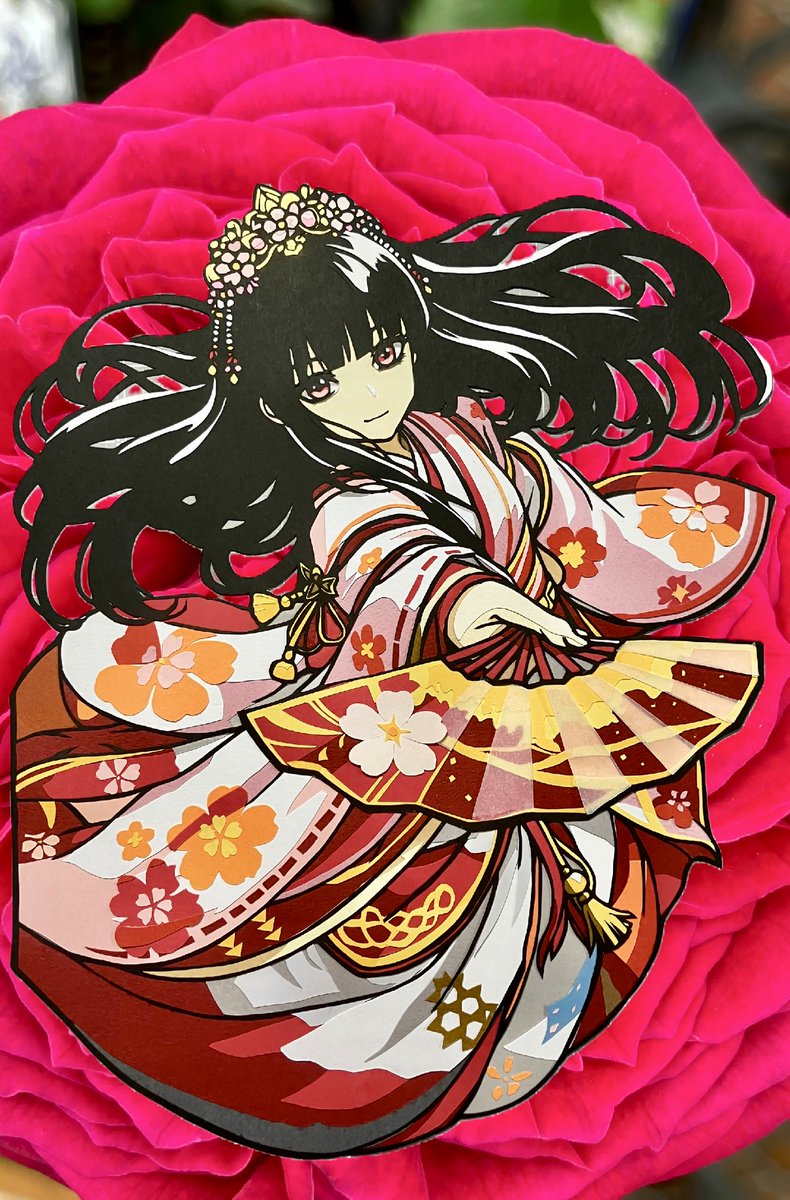 shikitsuzuri's tweet image. 【足利フラワーパークに行きました🪻】
お花たくさん見てきましたー☺️
いっぱい写真撮ったので、背景にしてみました🖼️
#切り絵 #paperart  #藤