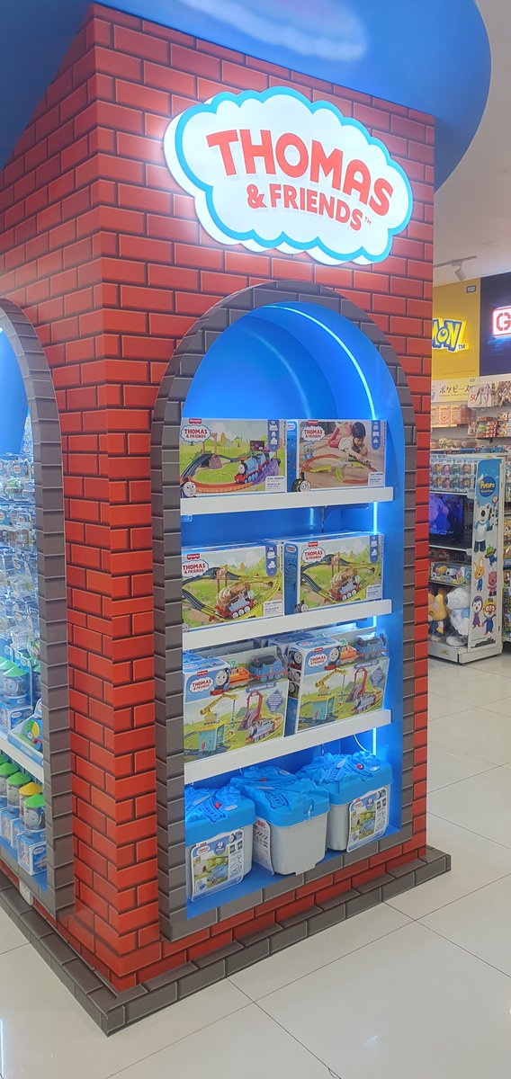 Internet tweet media