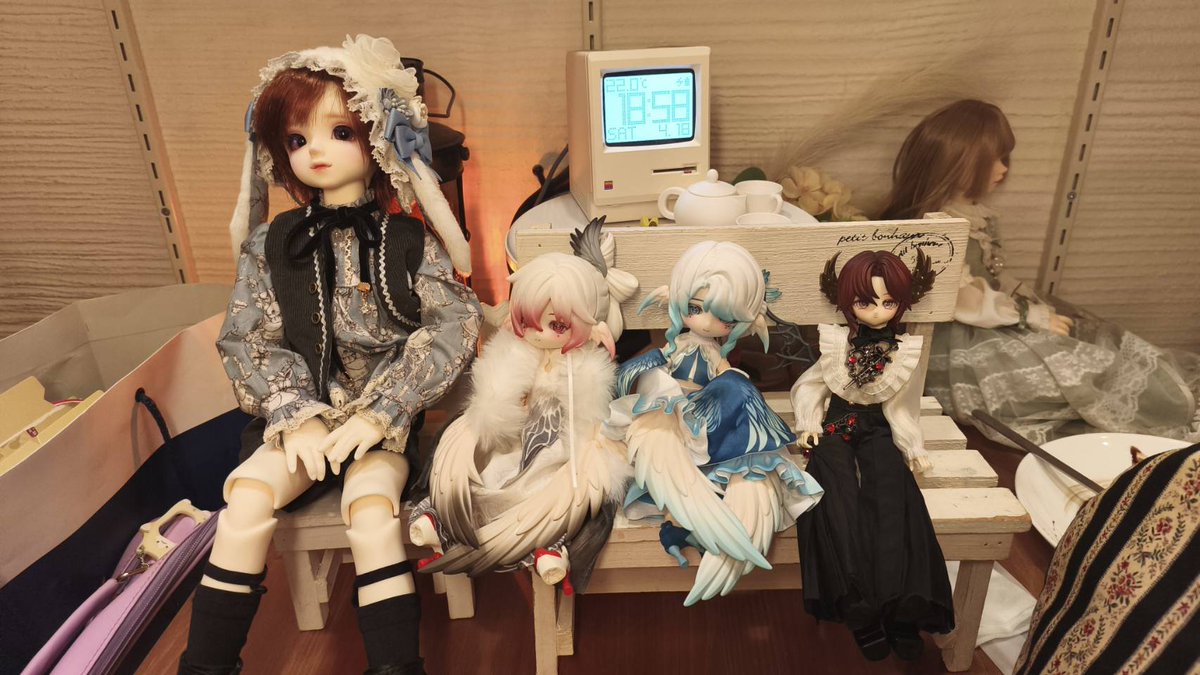 MarionnetteAmis's tweet photo. 本日もありがとうございました！

明日4/19(日)は12:00から18:00までの営業です。

土日は混雑しますので、、ご予約の上ご来店いただけると助かります☺️
 https://t.co/M6PovjdN5z 

スタジオは新ブース登場🌸とっても春☺️
210分コースでゆっくりがおすすめ
@marionnettezone https://t.co/2X12Q4mMvH