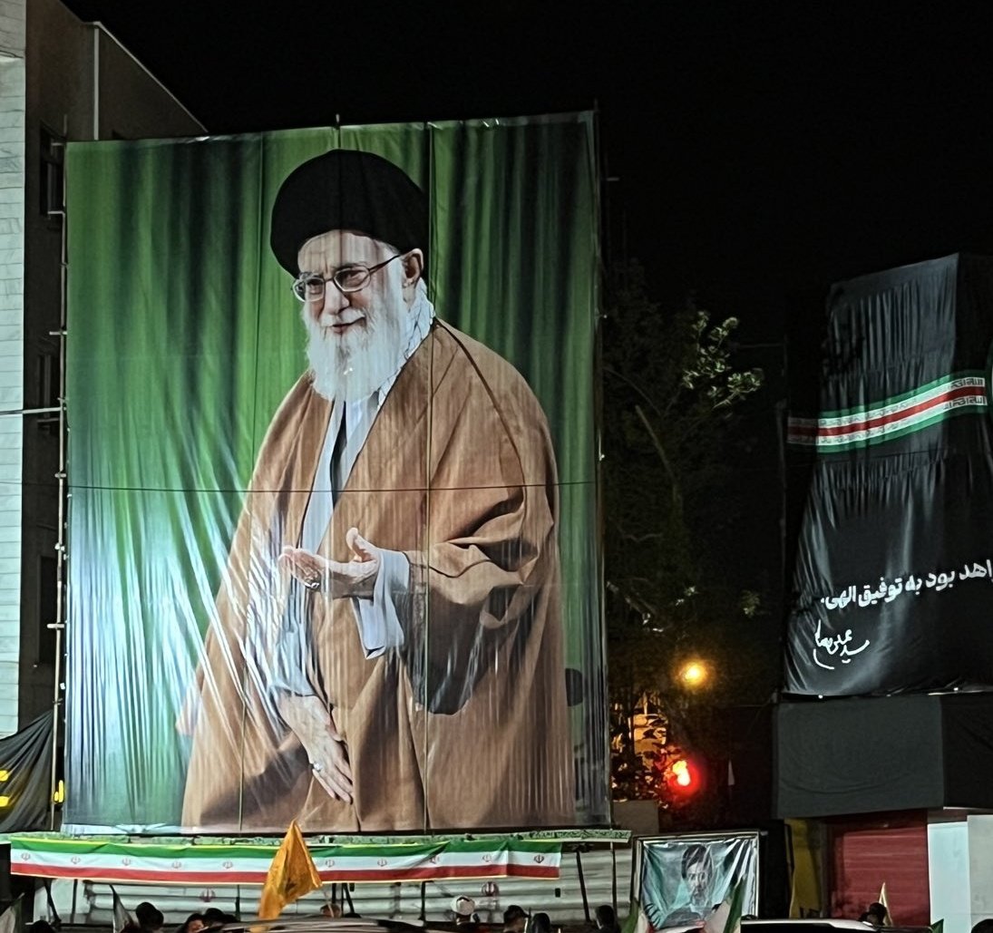 بانوکاشانی tweet media