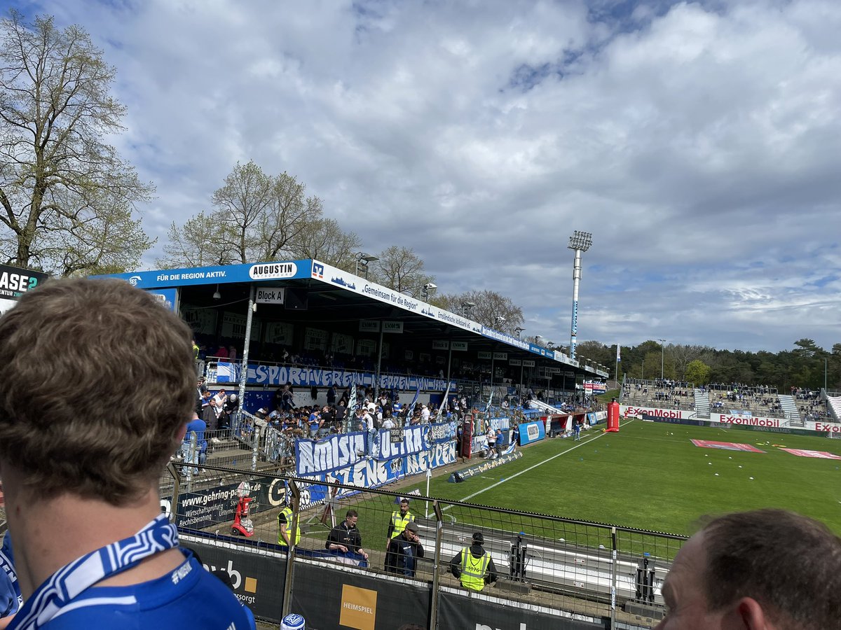 groundhoppermol's tweet photo. Maar weer eens de grens over, wedstrijd van SV Meppen meepikken #groundhoppen https://t.co/HA78HWVYyt