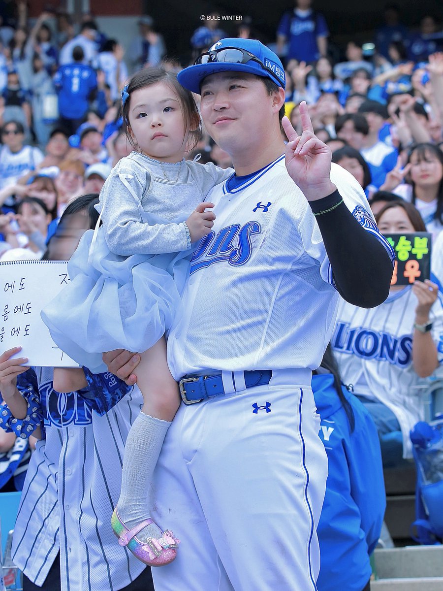 푸른겨울💙 tweet media