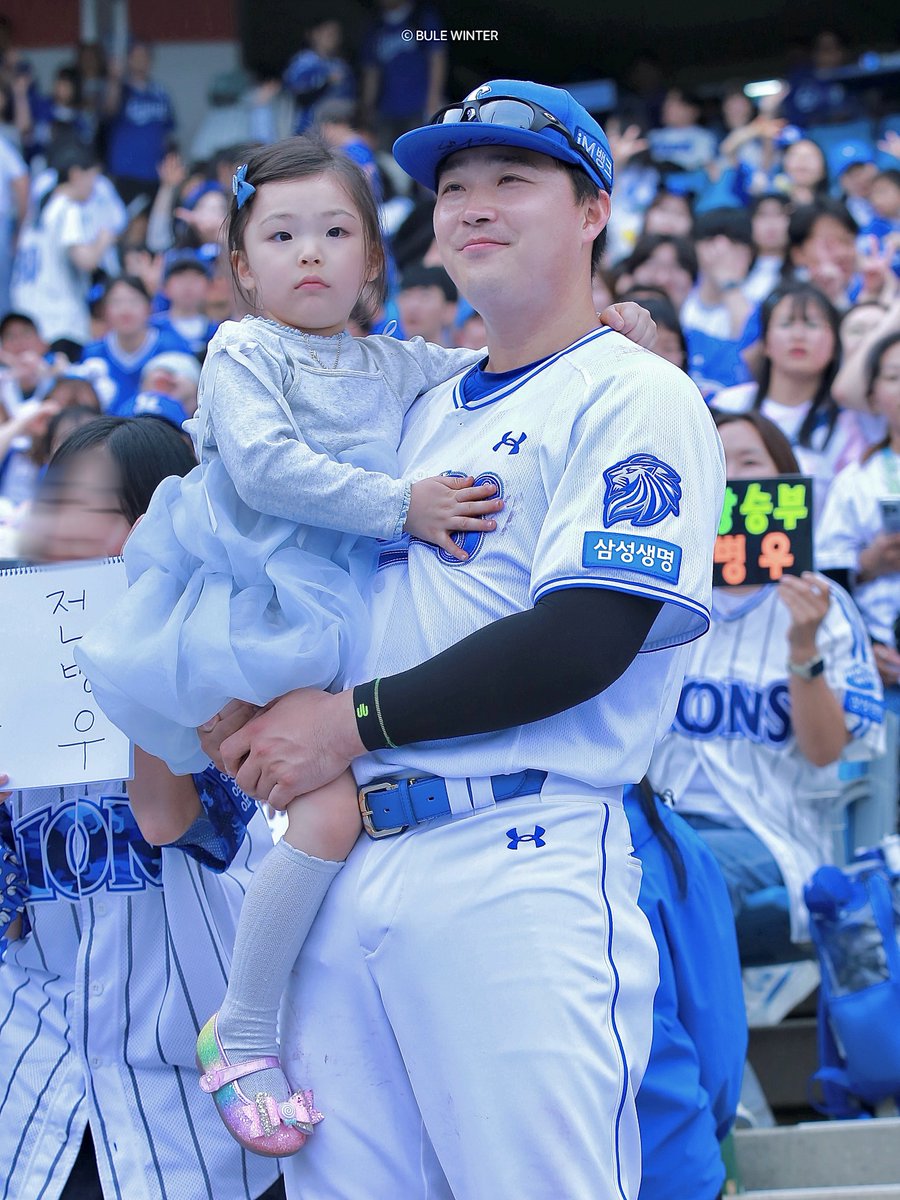 푸른겨울💙 tweet media